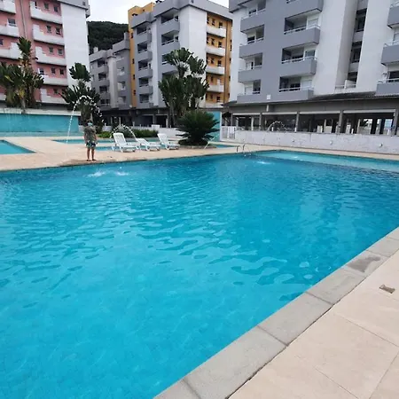 Apartamento com piscina em Ubatuba perto da praia-3