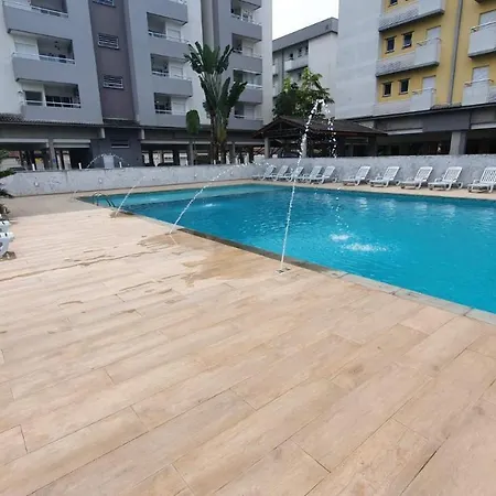 Apartamento com piscina em Ubatuba perto da praia-2